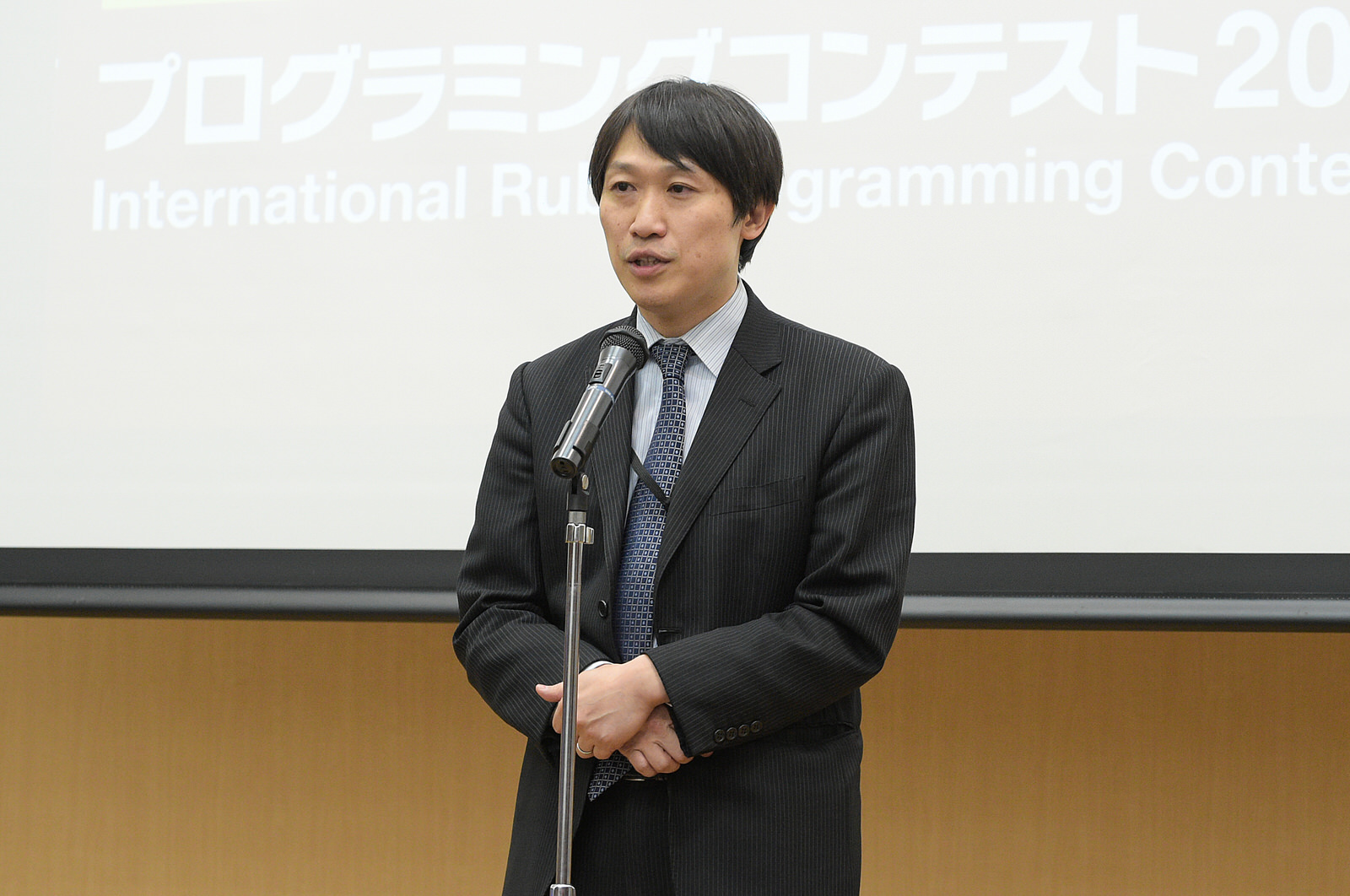 来賓挨拶 中野 剛志氏 来賓挨拶 中野 剛志氏 経済産業省 商務情報政策局 情報技術利用促進課長
