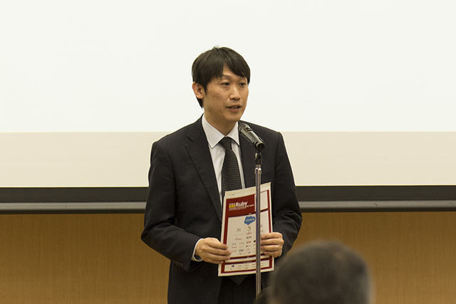 来賓挨拶 中野 剛志 氏 経済産業省 商務情報政策局 情報技術利用促進課長 来賓挨拶 中野 剛志 氏 経済産業省 商務情報政策局 情報技術利用促進課長
