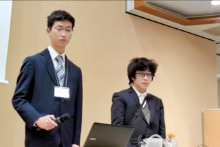 茨城県立ＩＴ未来高等学校 チーム「IT未来菊部門」_立原 和敏・米田 時空（茨城県）　作品名「菊潅水装置」