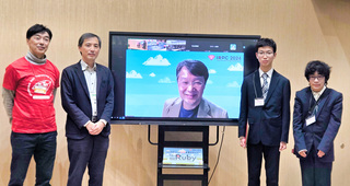 茨城県立ＩＴ未来高等学校 チーム「IT未来菊部門」_立原 和敏・米田 時空（茨城県）　作品名「菊潅水装置」